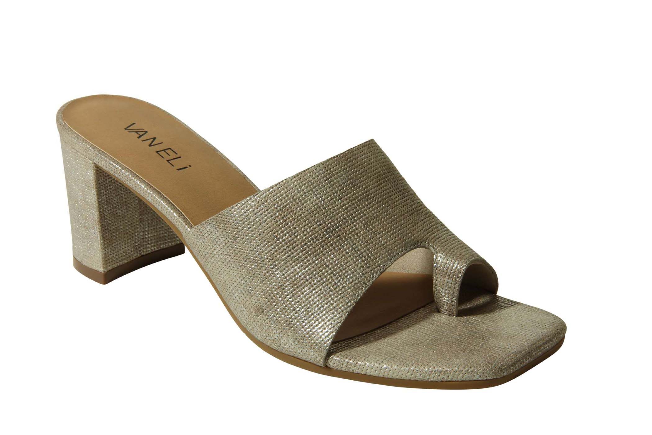 Vaneli Meriza | Marmi Shoes Shoe Rack